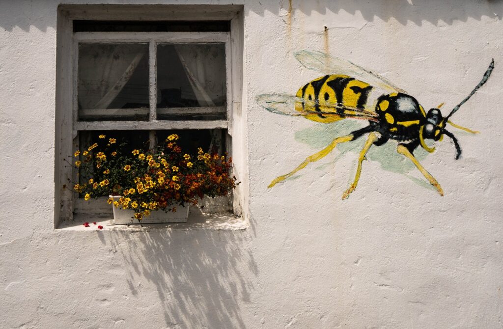 How to repel wasps naturally